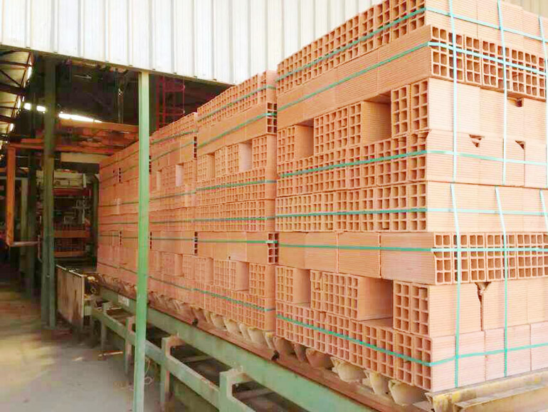 Sintered brick